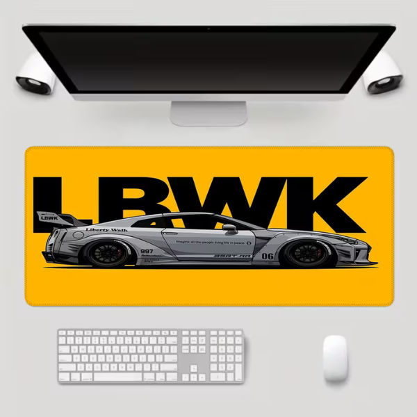R35 desk mat