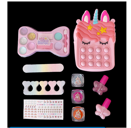 Kids Total Glam Girls Makeup Collection with Petite Poppit Unicorn Handbag
